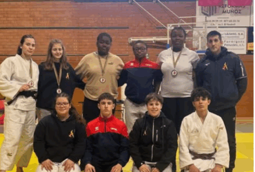 Copa de España Cadete El Vendrell 2025 Nuestro equipo: Daniela Terés -48🥉 Martina Aurín-57 🥉 Sara Rico -63👍🏻 Selena Padilla -70 5ª Anna Sánchez+70 5ª Sogona Magassa +70🥇 Ballalo Coulibaly +70🥈 Pol Blanco -55 5º Héctor Cardill-60 7º Antonio Clager-66 👍🏻 Sira Diallo -63 👍🏻